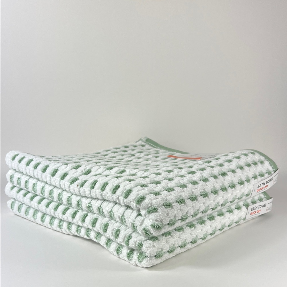 Caro Home Bath Towels Green and White Checkered Soft Cotton 2 Pc NEW